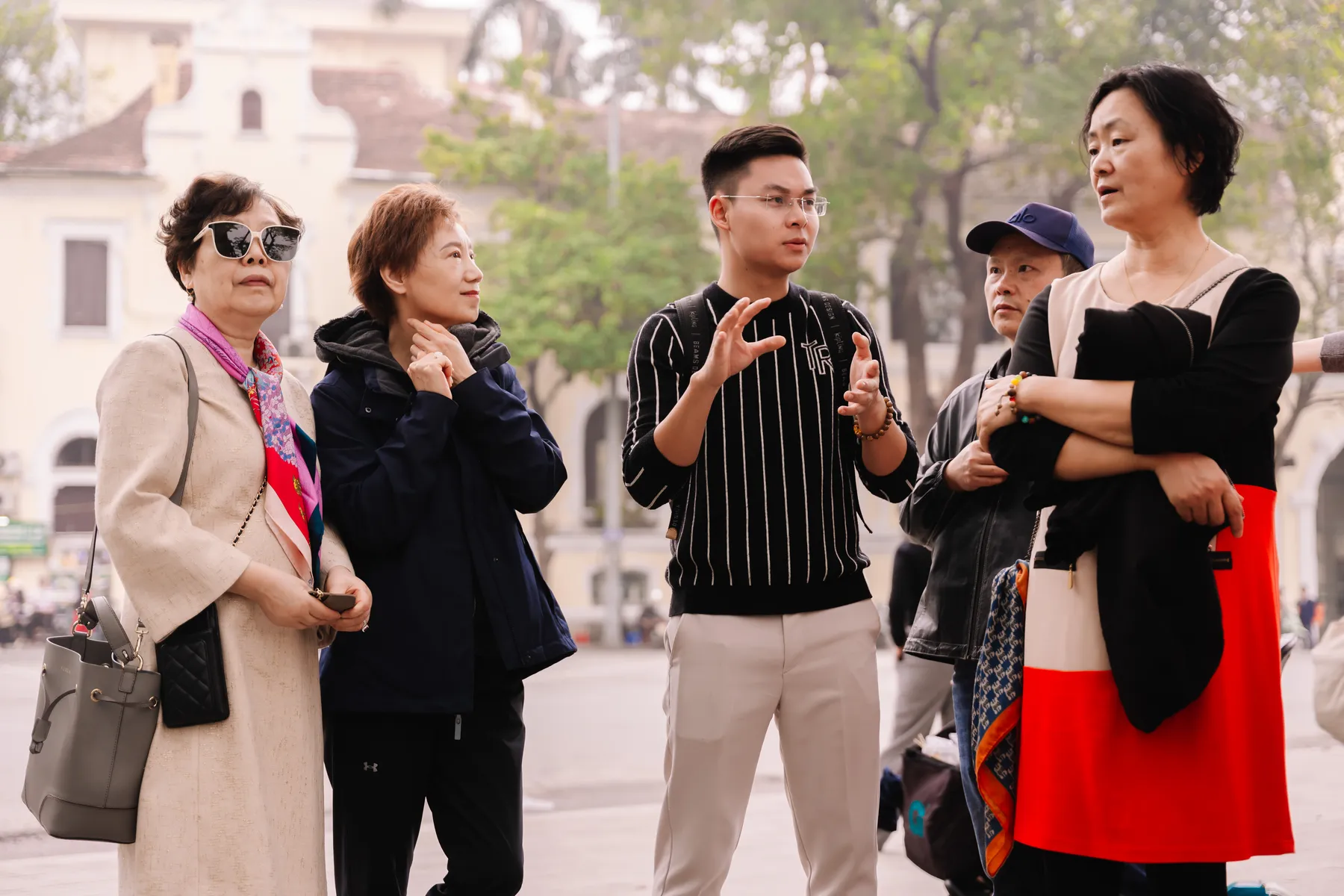 Harry đồng hành cùng du khách — KAY05712.jpeg